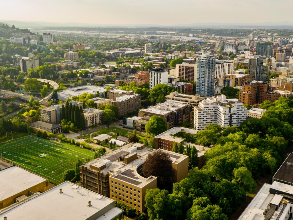 CfP: The Past & Present of Work: Histories of Labor and Its Place in Business (deadline 15 dicembre&nbsp;2025)